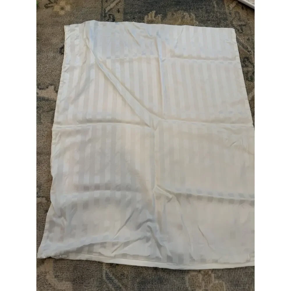 Blissy 22 Momme White Stripe Standard Silk Pillowcase Zipper Closure NIB